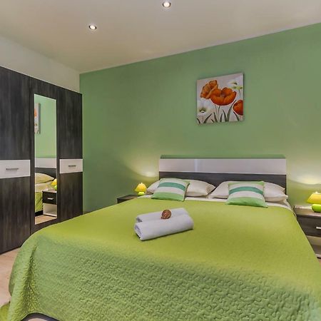 Apartment Adriano Bol Exteriér fotografie